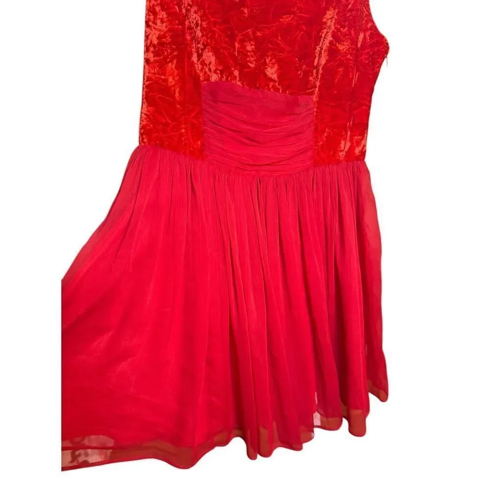 Free People Vibrant Red Crushed‎ Velvet Party Mini Baby Doll Dress Sz 8